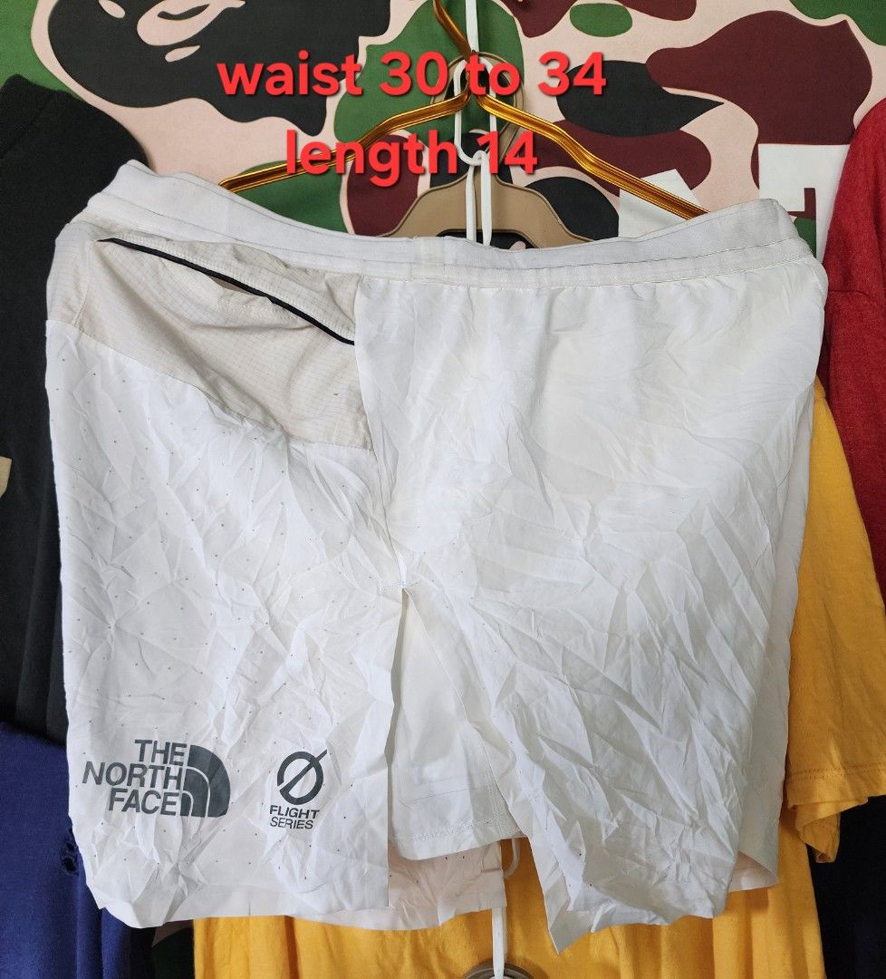 The North face flight series shorts (Category: Activewear) located in Real. Submitted by raphy2019 (Listing ID 1462061749, Image 1). Description: with inners.
