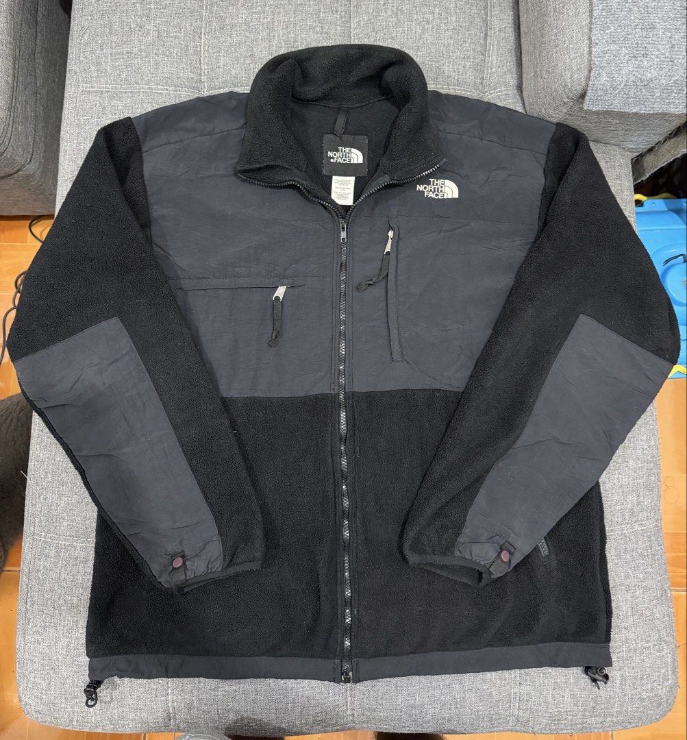 The North Face Retro Denali Fleece Jacket (Category: Coats, Jackets and Outerwear) located in Santo Tomas. Submitted by theoutdoorcat (Listing ID 1462204140, Image 1). Description: Size Large Dimes: 25x29 Excellent condition No issue Adjustable hem. With armpit vents No issue 💯Authentic Can ship via j&t anywhere in Philippines..
