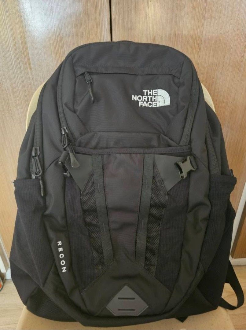 The Northface Recon 2018 Backpack (Category: Backpacks) located in Manila. Submitted by urboiemcee (Listing ID 1462080478, Image 1). Description: The Northface Recon 2018 Edition 9.5/10 legit/original used 3x market price is around 7-9k deets: 30L can fit 15in laptop -600D Polyester -50420D Nylon/1680D Deep Ballistic Nylon Base -FlexVent Straps -YKK Zips rfs: upgrading meetups: lrt vmapa/sm sta mesa.