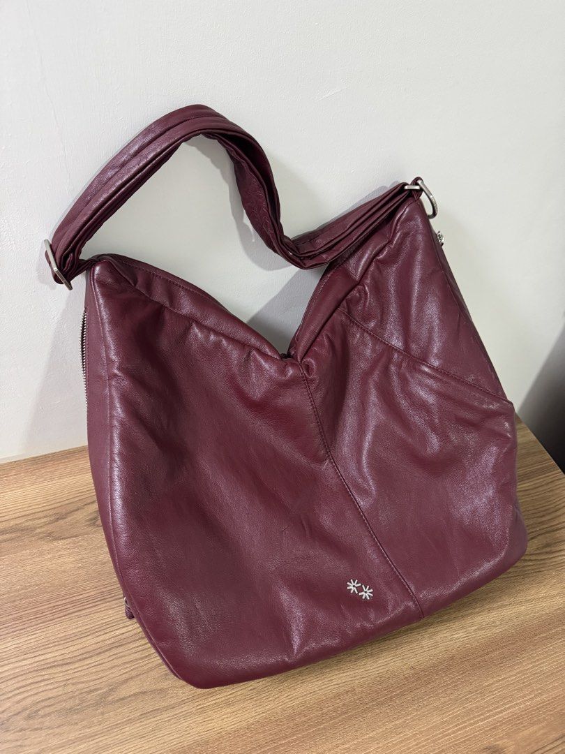 The Paperbunny Vessel Bag (Category: Tote Bags) located in Cebu City. Submitted by _rjislajmnz (Listing ID 1462064761, Image 3). Description: .