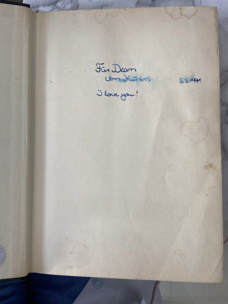 The Satanic Verses (Category: Storybooks) located in Abuyog. Submitted by noblerabbit-6553 (Listing ID 1462087976, Image 3). Description: Hard Bound With Dust Jacket.