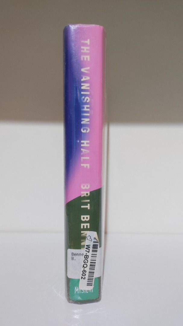 The Vanishing Half by Brit Bennett (Ex Lib) (Category: Storybooks) located in Agoo. Submitted by sweetluminescence (Listing ID 1462111663, Image 2). Description: Vanishing Half by Brit Bennett. NYT bestseller about identity and family. Perfect for contemporary fiction fans..