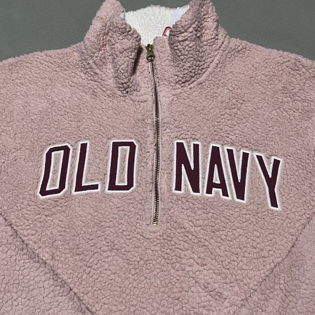 Thrifted - Old Navy Sherpa 1/4 Zip Jacket (Category: Coats, Jackets and Outerwear) located in Manila. Submitted by theseventhtee (Listing ID 1462208173, Image 3). Description: Old Navy Sherpa 1/4 Zip Jacket * Width: 24” * Length: 27.5” * Issue: No major issue, just needs a wash * Price: ₱300 + SF 📍 Manila City 🤝 Meet-up around Manila City For more details or requests, feel free to message me..