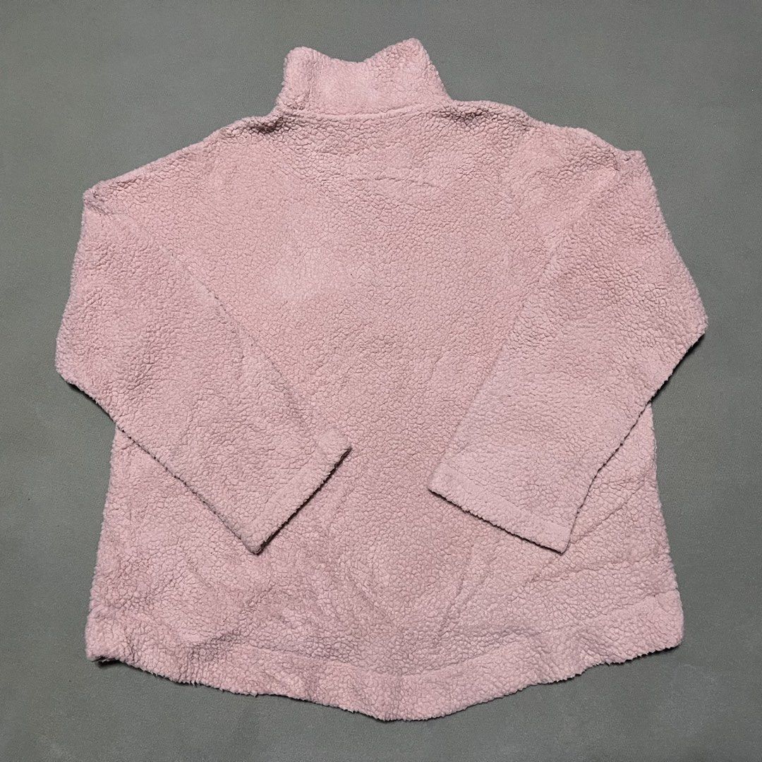 Thrifted - Old Navy Sherpa 1/4 Zip Jacket (Category: Coats, Jackets and Outerwear) located in Manila. Submitted by theseventhtee (Listing ID 1462208173, Image 2). Description: Old Navy Sherpa 1/4 Zip Jacket * Width: 24” * Length: 27.5” * Issue: No major issue, just needs a wash * Price: ₱300 + SF 📍 Manila City 🤝 Meet-up around Manila City For more details or requests, feel free to message me..