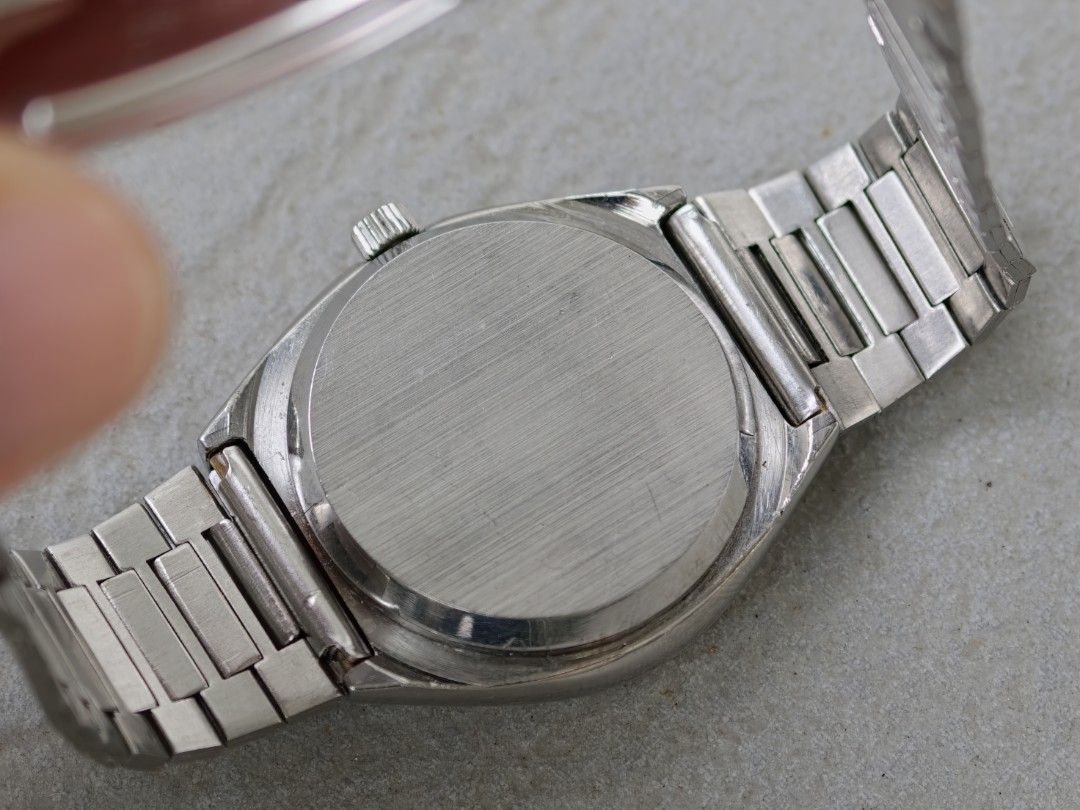Tissot seastar quartz watch vintage classic （分類：手錶）位於 Hong Kong。 由 affordable_vintage 提交（商品編號 1462042736，圖片 3）。簡介： Rare 100% working first in-house quartz movement of Tissot, special adjust time method. 1970s. 。