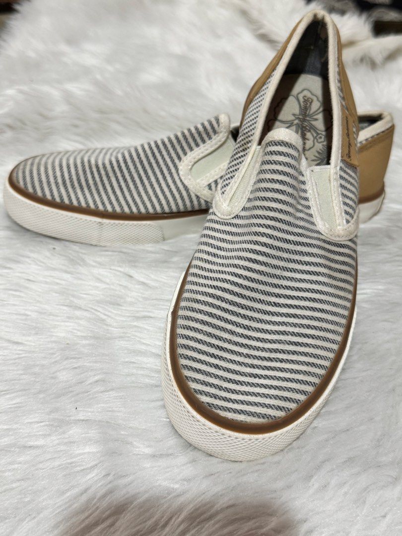 Tommy Bahama Textile Upper Shoes - US 6 (Category: Sneakers) located in Manila. Submitted by sariestore (Listing ID 1462071098, Image 2). Description: - RFS: Decluttering -Brand: Tommy Bahama - Style: Casual Shoes - Material: Textile upper, man-made outsole - Design: Features a vibrant floral pattern on the insole - Origin: Made in China - Size: US 6 (UK 4, MEX 23) -Brand new, just needs cleaning due to storage. There are a few smudges and some d