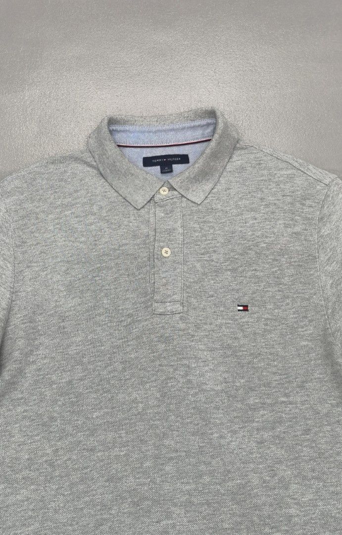 TOMMY LARGE (Category: Tshirts & Polo Shirts ) located in Cagayan de Oro. Submitted by 2optimusprime8 (Listing ID 1462160970, Image 3). Description: ---TOM 🖤🤍🖤 ---100% AUTHENTIC ---SIZE MEDIUM W-21.5 L-28-28.5 ---BEST FIT TO LARGE MEN ---PLS REFER TO DIMENSIONS ---EXCELLENT CONDITION 9.4/10 ---NO ISSUE ---SUPER NICE CLOTH🤍 ---750 ONLY.