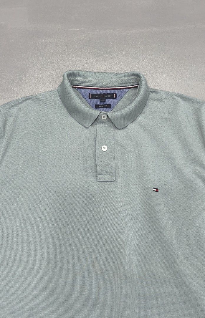 TOMMY XL (Category: Tshirts & Polo Shirts ) located in Cagayan de Oro. Submitted by 2optimusprime8 (Listing ID 1462152041, Image 3). Description: ---TOM 🖤🤍🖤 ---100% AUTHENTIC ---SIZE XL W-23.5 L-28-28.5 ---PLS REFER TO DIMENSIONS ---EXCELLENT CONDITION 9.5/10 ---NO ISSUE ---SUPER NICE COLOR 🤍 ---950 ONLY.