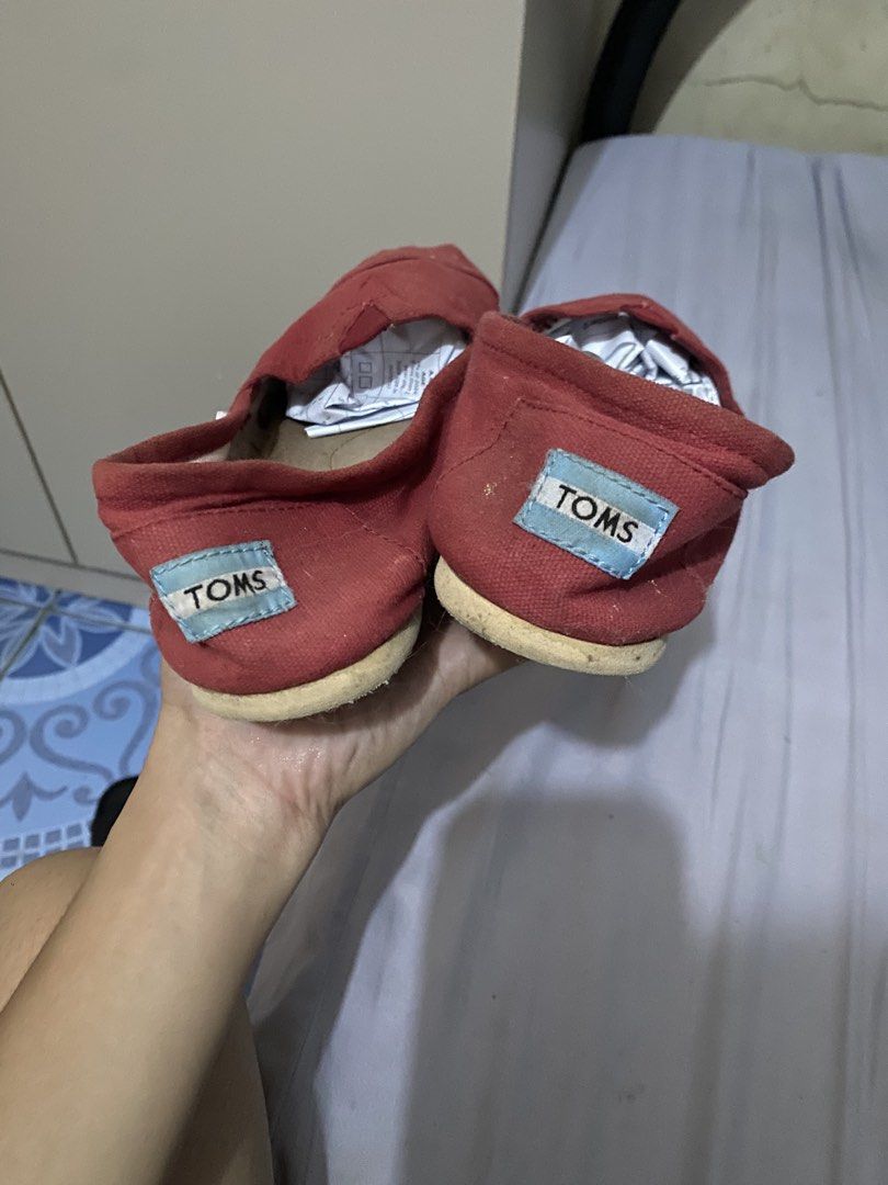 Toms Shoes W8.5 (Category: Shoe inserts) located in San Miguel. Submitted by lirika01 (Listing ID 1462158641, Image 2). Description: W8.5.