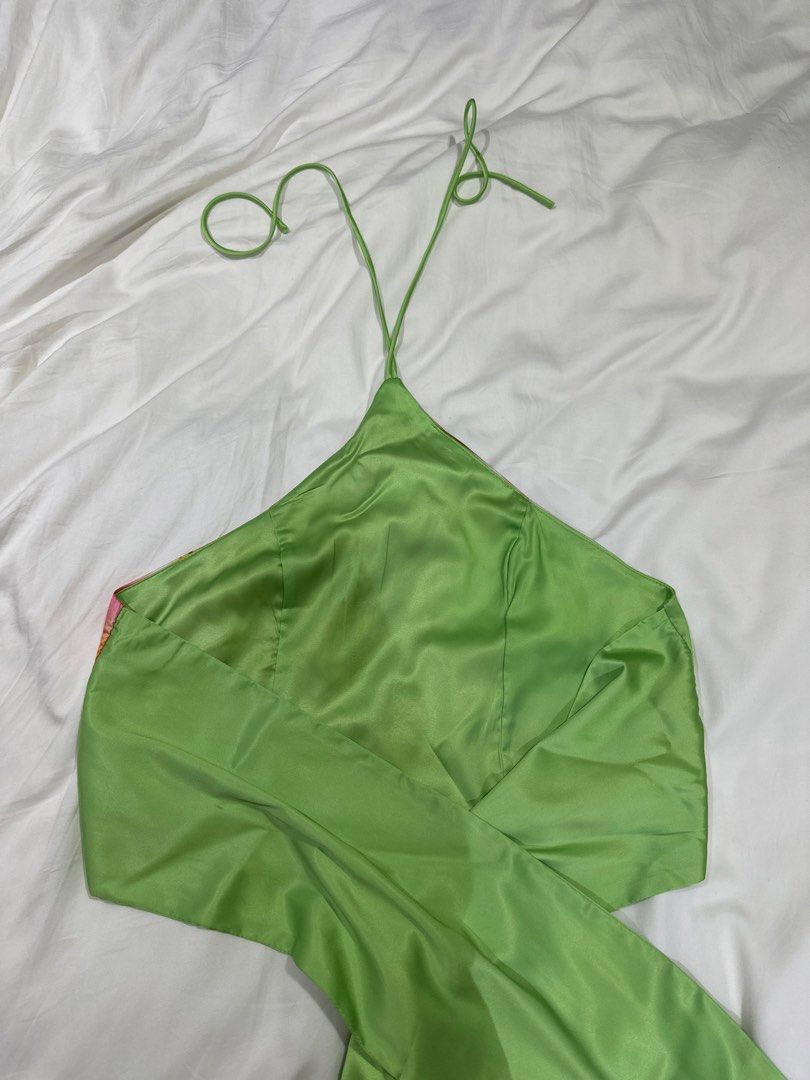 Top bundle (Category: Others Tops) located in Taguig. Submitted by aandco. (Listing ID 1462215680, Image 2). Description: - DM me if you’re interested in only 1 item (preferably all tho) - last price - BGC area - Helping tags: Brandy Melville, princess poly, garage, subdued.