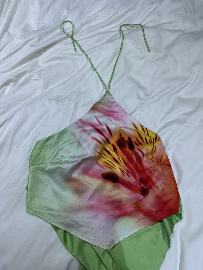 Top bundle (Category: Others Tops) located in Taguig. Submitted by aandco. (Listing ID 1462215680, Image 1). Description: - DM me if you’re interested in only 1 item (preferably all tho) - last price - BGC area - Helping tags: Brandy Melville, princess poly, garage, subdued.