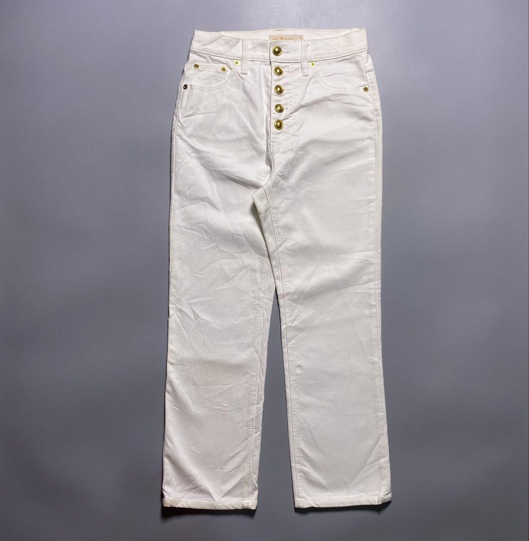 Tory Burch High-raise Straight Jeans (Category: Jeans) located in Bacolod City. Submitted by quiarakazelxx (Listing ID 1462222766, Image 1). Description: Size: medium fit Waist: 25-26 Length: 36 Flaws: Just a normal sign of used •Needwash •Click each photo to appreciate the item Pm for more details📩.