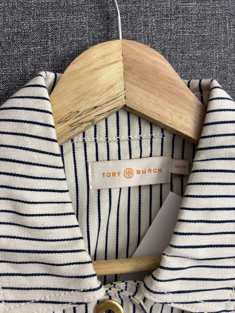 Tory Burch Stripe Jacket White Denim (Category: Coats, Jackets and Outerwear) located in San Fernando. Submitted by kayemanalac_05 (Listing ID 1462112692, Image 3). Description: .