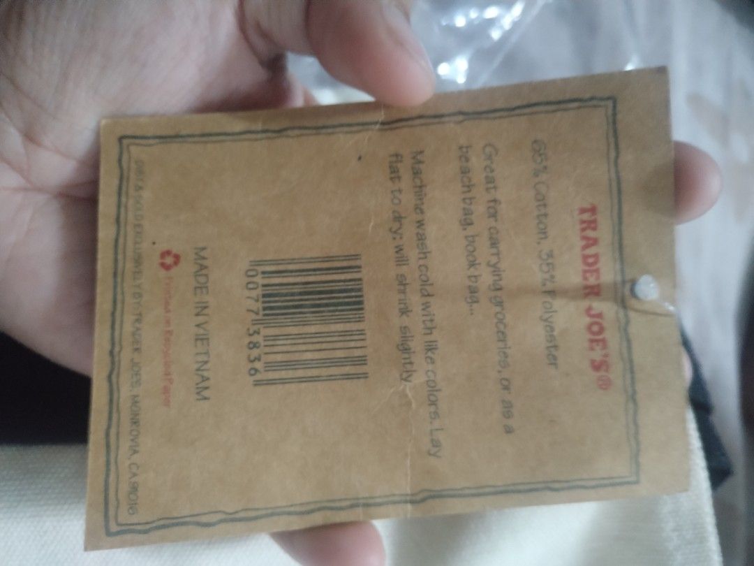 trader Joe's Large Black (Category: Tote Bags) located in Muntinlupa City. Submitted by adohr27 (Listing ID 1462045604, Image 3). Description: Bago po ito wala ako dapat paliwanag.