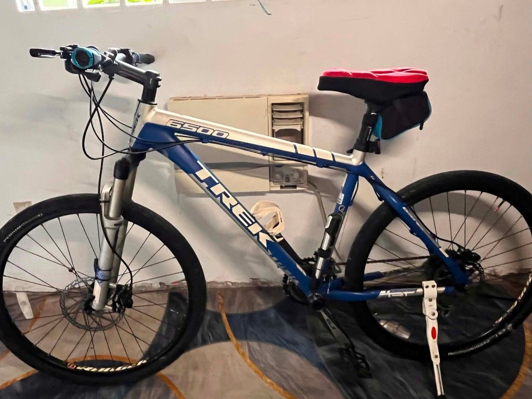 Trek hard trail bike (Category: Bicycles) located in Manila. Submitted by gentlestar-388414 (Listing ID 1462251989, Image 1). Description: Selling personal bike Trek6500SLR 6series hardtail mountain bike bought for 60k bnew kasama yung stand at bottle holder dalawang helmet. Selling price 23k may bawas papo pag sure buyer tawad kalang mabilis kausap ang owner..