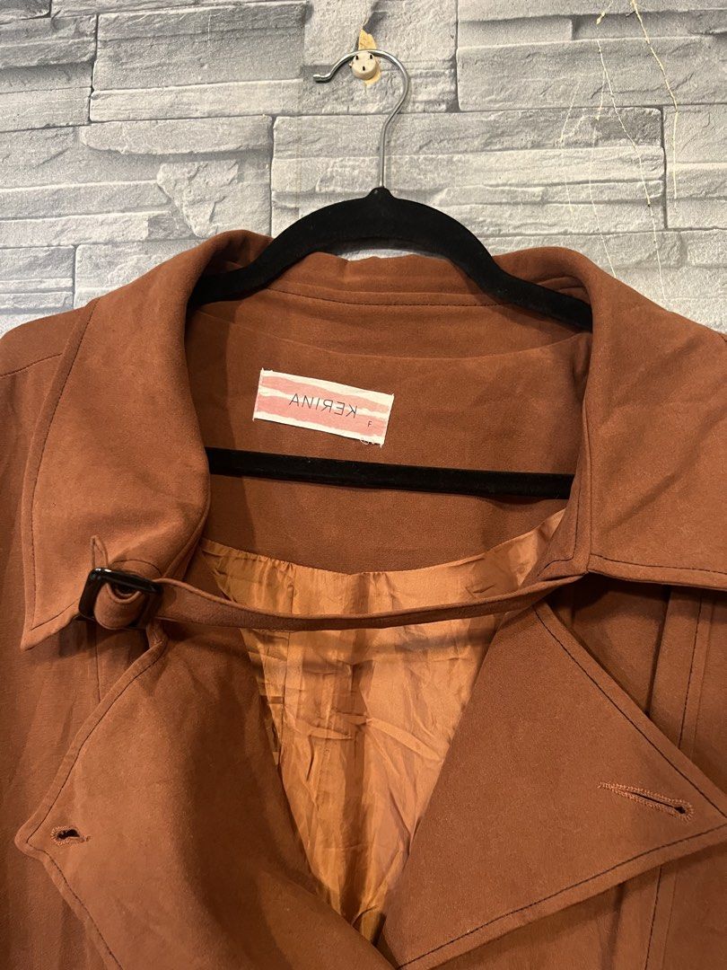Trench Coat XXXL (Category: Coats, Jackets and Outerwear) located in Mandaluyong City. Submitted by prince_888 (Listing ID 1462098105, Image 2). Description: .