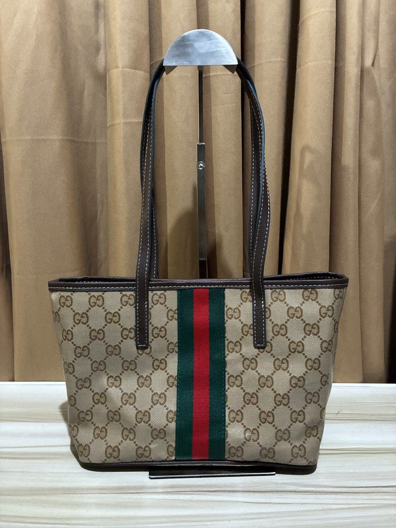 Tribeca small (Category: Luxury Bags & Wallets) located in Manila. Submitted by finders_keepers651 (Listing ID 1462153765, Image 2). Description: .
