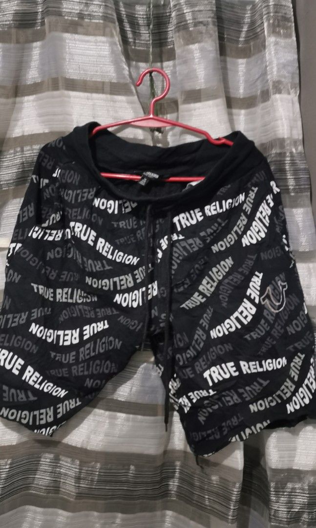 True Religion All over repeating text print logo (Category: Shorts) located in San Jose. Submitted by thrift_ni_sir (Listing ID 1462162933, Image 2). Description: Excellent condition MOP gcash MOD j&t Add shipping fee.