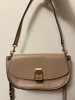 （分類：）位於 。 由 bye_mythings 提交（商品編號 1462183823，圖片 1）。簡介： 。