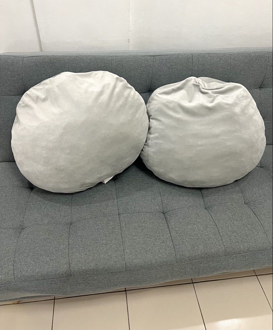 Two Nitori Pillows (Category: Bedding & Towels) located in Quezon City. Submitted by nickelodeooon (Listing ID 1462167089, Image 1). Description: RFS: Decluttering..