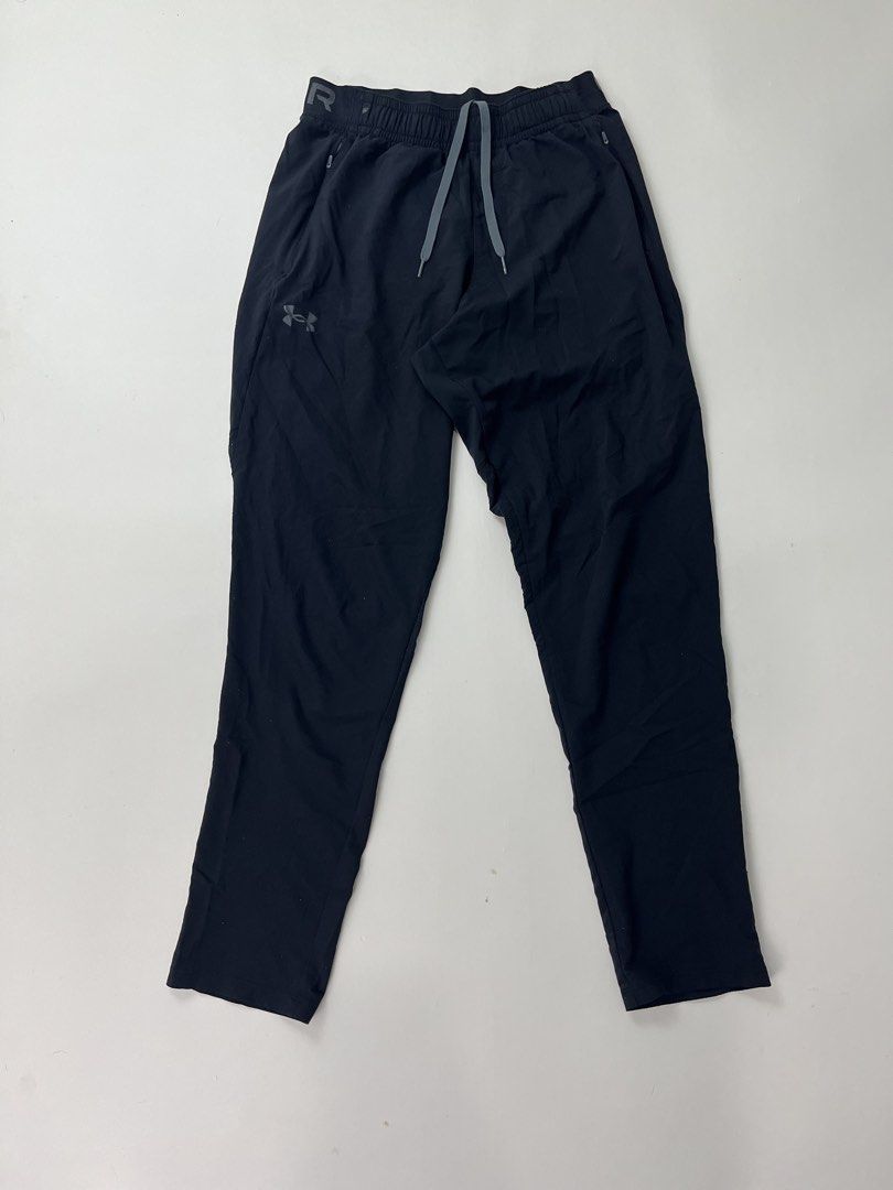 Under Armour Pants (Category: Shorts) located in Makati City. Submitted by ufcknwthbst (Listing ID 1462076423, Image 1). Description: 39 inch length 9.5/10 condition No issue.