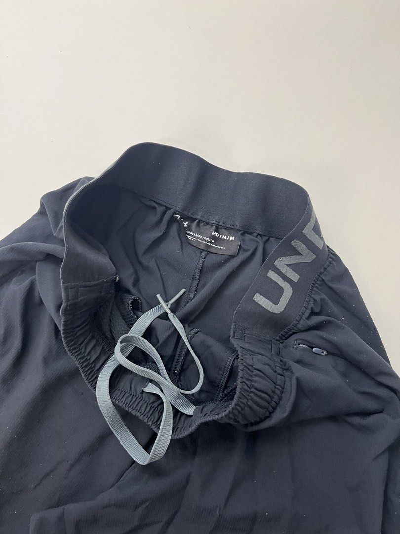Under Armour Pants (Category: Shorts) located in Makati City. Submitted by ufcknwthbst (Listing ID 1462076423, Image 3). Description: 39 inch length 9.5/10 condition No issue.
