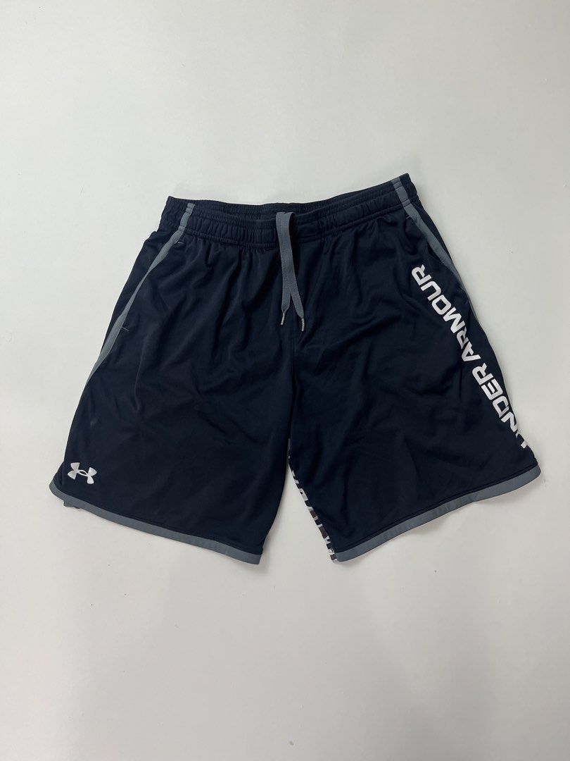 Under Armour Shorts (Category: Shorts) located in Makati City. Submitted by ufcknwthbst (Listing ID 1462073671, Image 1). Description: 28-34 waist 18 inch length 9.5/10 condition No issue.