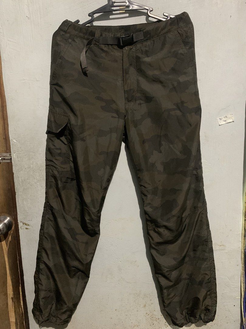 Uniqlo cargo pants camouflage (Category: Activewear) located in Valenzuela. Submitted by jenfer2 (Listing ID 1462084102, Image 1). Description: Uniqlo cargo pants camouflage Size: 30-32 (small on tag) Length: 40 450💰 Bignay Valenzuela loc.