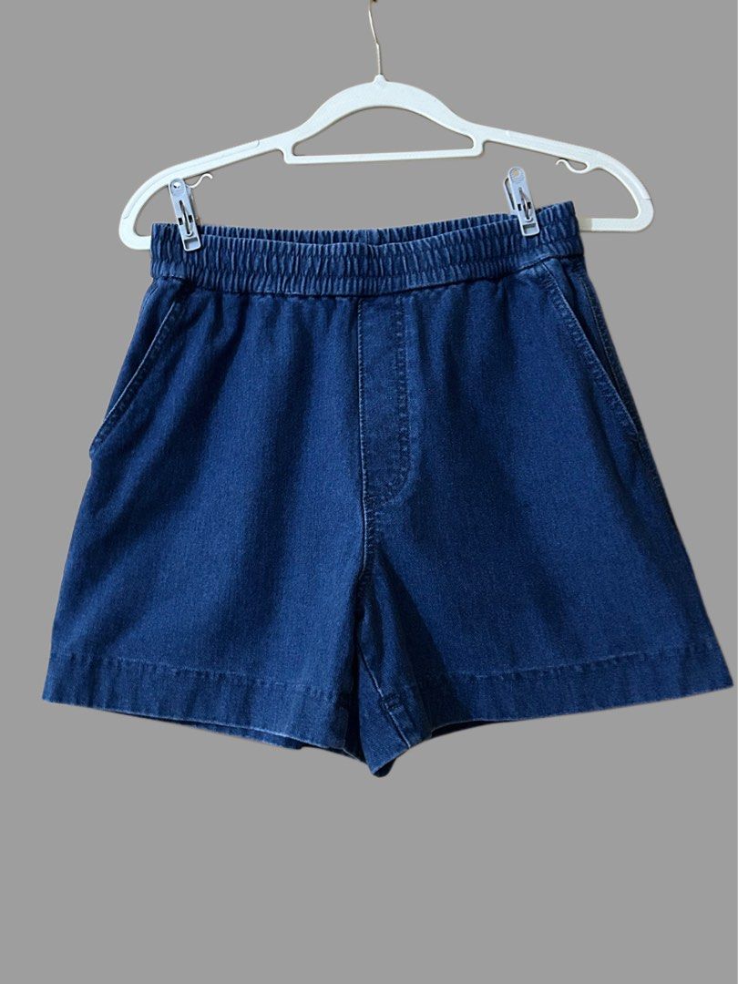Uniqlo Denim Shorts Size S (Category: Shorts) located in Baguio. Submitted by tresmariascloset13 (Listing ID 1462136846, Image 1). Description: - Uniqlo denim shorts - Dark blue wash - Comfortable elastic waistband - Features side pockets .