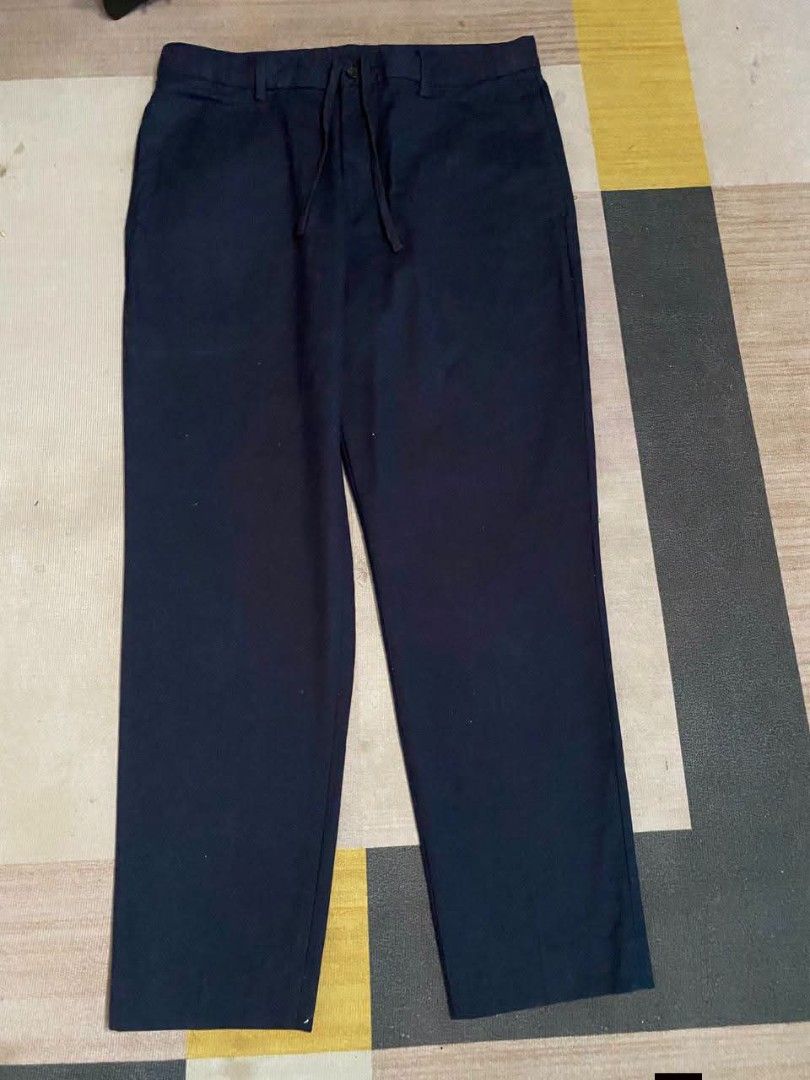 Uniqlo EZY ankle pants for men Size L (Category: Other Bottoms) located in Manila. Submitted by jpnbrandedcollection (Listing ID 1462119795, Image 1). Description: For sale‼️‼️ UNIQLO EZY ANKLE PANTS FOR MEN Size:Large on tag Waistline 34-36 Length 38 550 only Color rate:10/10 Excellent condition/like new Mop gcash ship jnt Pampanga Thank you admin ♥️♥️ .