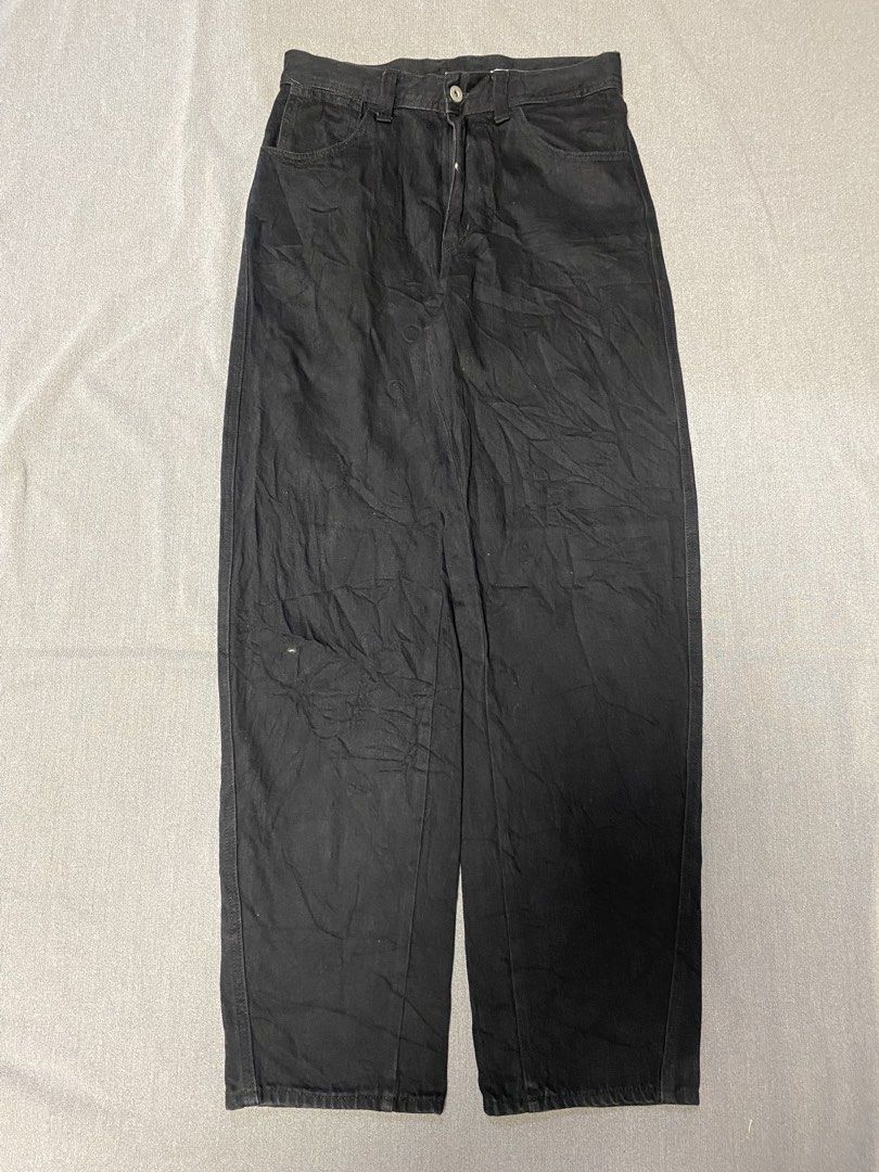 UNIQLO PANTS (Category: Jeans) located in Cabuyao City. Submitted by ukaythriftshirt (Listing ID 1462135163, Image 1). Description: UNIQLO PANTS EXCELLENT CONDITION WAIST 30 LENGTH 41 COLOR RATE 9/10 NO ISSUE NEED WASH ONLY - 450.