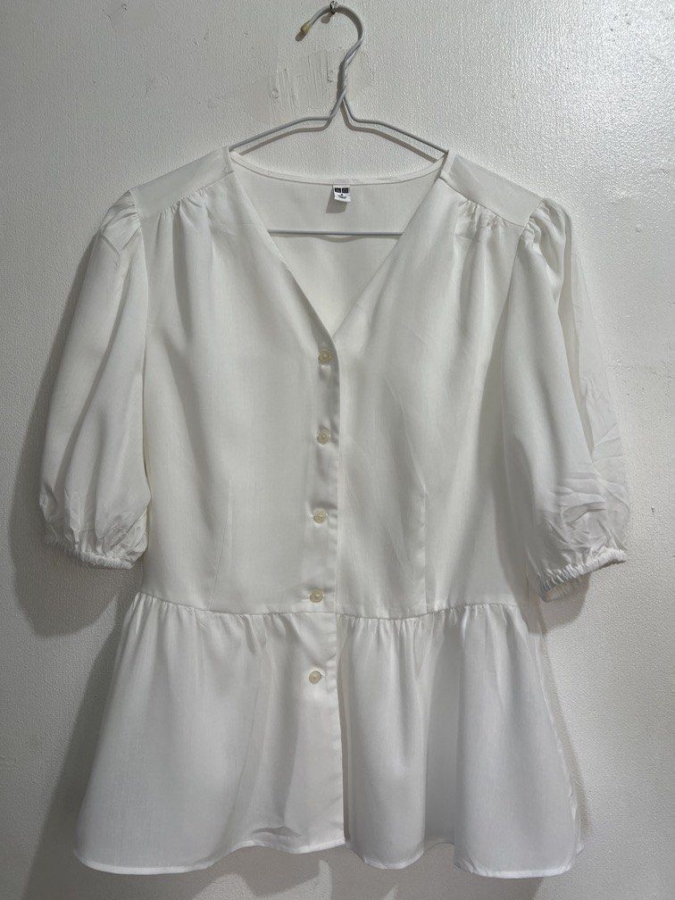 ‼️Sale‼️Uniqlo Peplum blouse in Medium size (Category: Blouses) located in Las Pinas. Submitted by gaeley (Listing ID 1462051206, Image 1). Description: M on tag b: 18" l: 22" s: 14".