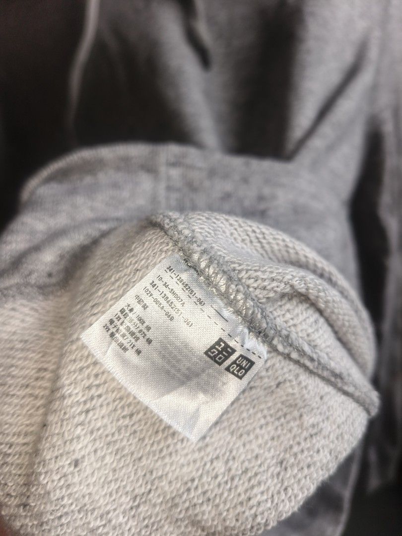 Uniqlo Pullover Hoodie Jacket (Category: Coats, Jackets and Outerwear) located in Davao. Submitted by affordathriftph_ (Listing ID 1462087997, Image 3). Description: Excellent condition / no issue Small size 19" W 26" L Message interested buyer only, thank you.