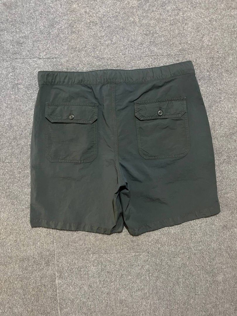 Uniqlo Trek Short (Category: Shorts) located in Getafe. Submitted by charlon_thrift (Listing ID 1462072442, Image 3). Description: Uniqlo Trek Short♻️ Waistline 34-35 Length 18 Hem 12 Excellent condition No issue 📥📥📥.