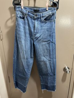(Category: ) located in . Submitted by aj.honey (Listing ID 1462096441, Image 1). Description: .