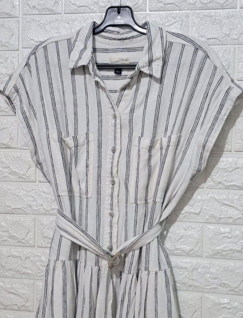 🤎 Universal Thread Belted Midi Shirtdress (Category: Dresses) located in Taguig. Submitted by authprelovedonlineshop2 (Listing ID 1462120446, Image 3). Description: ### 🤎 Universal Thread Belted Midi Shirtdress **Classic, comfortable, and effortlessly stylish! ✨** - **Brand: Universal Thread** - Elegant **midi shirtdress** - Comes with a **belted waist** for a flattering fit - Features **front and side pockets** - Comfortable and versatile desi