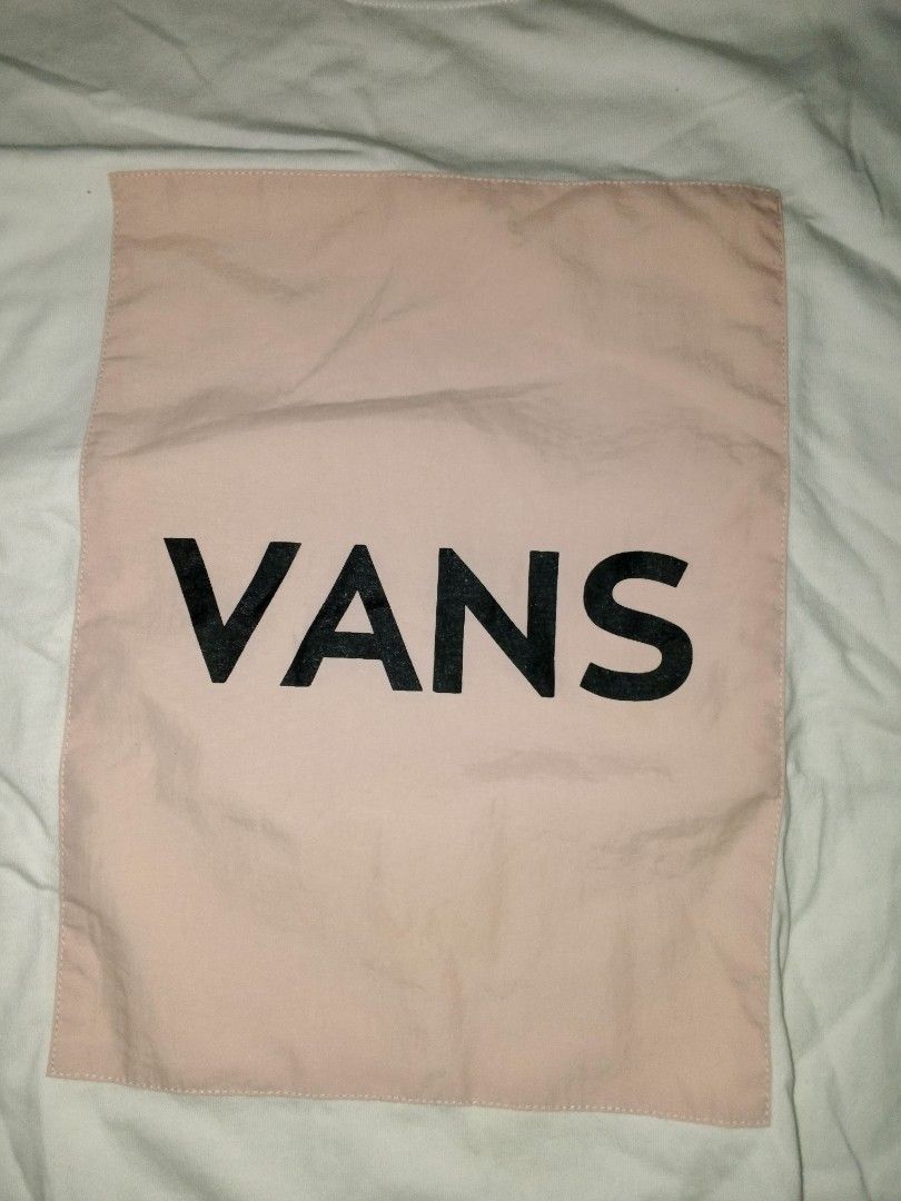 Vans tee (Category: Tshirts & Polo Shirts ) located in Paracale. Submitted by marthtift_88marceloveri (Listing ID 1462154796, Image 3). Description: Vans ‎Authentic ‎Dimes 30x 24 ‎Like new.