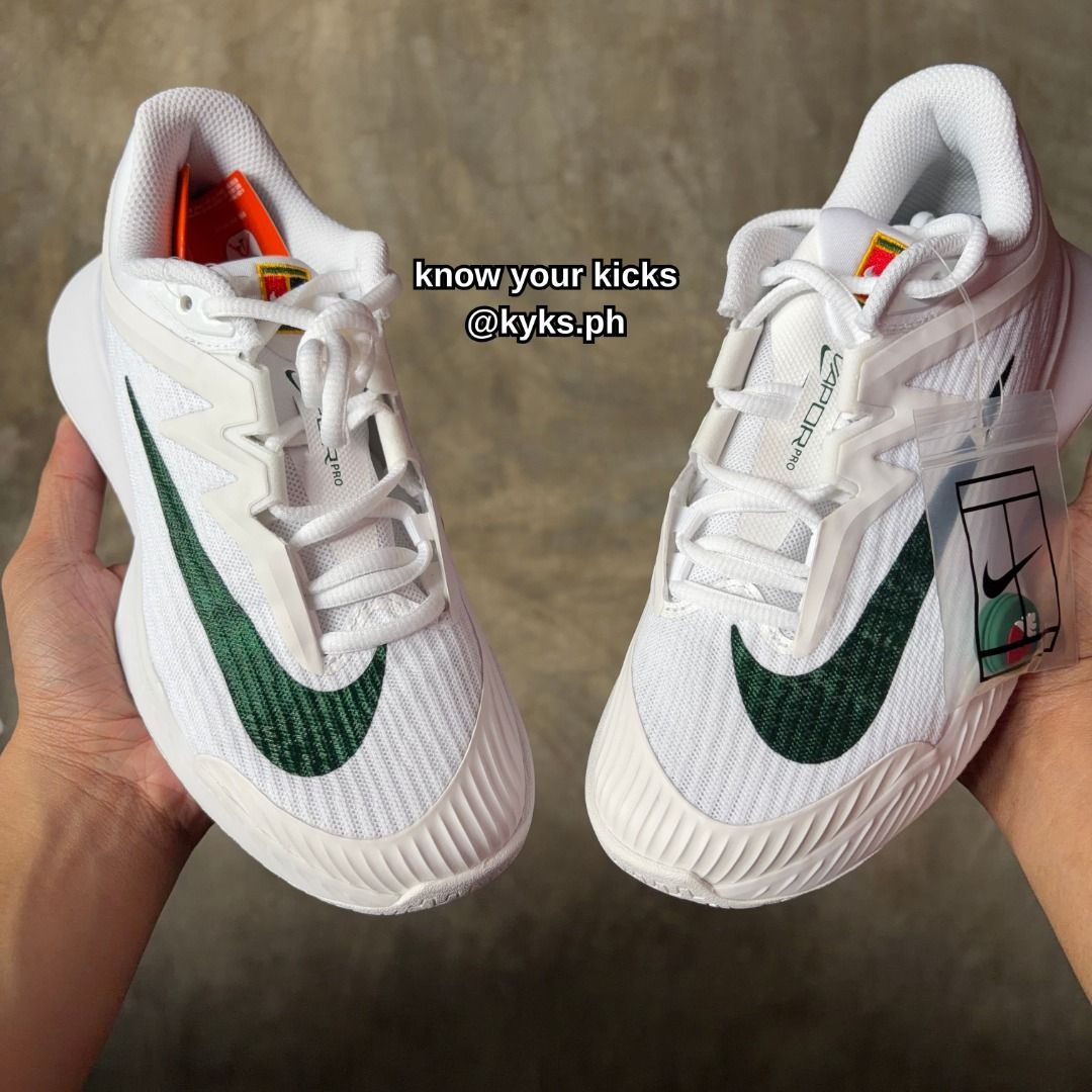 Vapor Pro 3 George Green (Category: Sneakers) located in Taguig. Submitted by kyks.ph (Listing ID 1462141283, Image 2). Description: 🔥 LIMITED STOCKS ONLY! GET YOURS NOW! 🔥 💫Vapor Pro 3 'George Green' ▪️Women's(US) 6 / 6.5 / 7 / 7.5 ▪️P8,800 only! ▪️Brand new ▪️Original / Authentic / Legit 🌐Shipping nationwide 📱Message if you're interested.