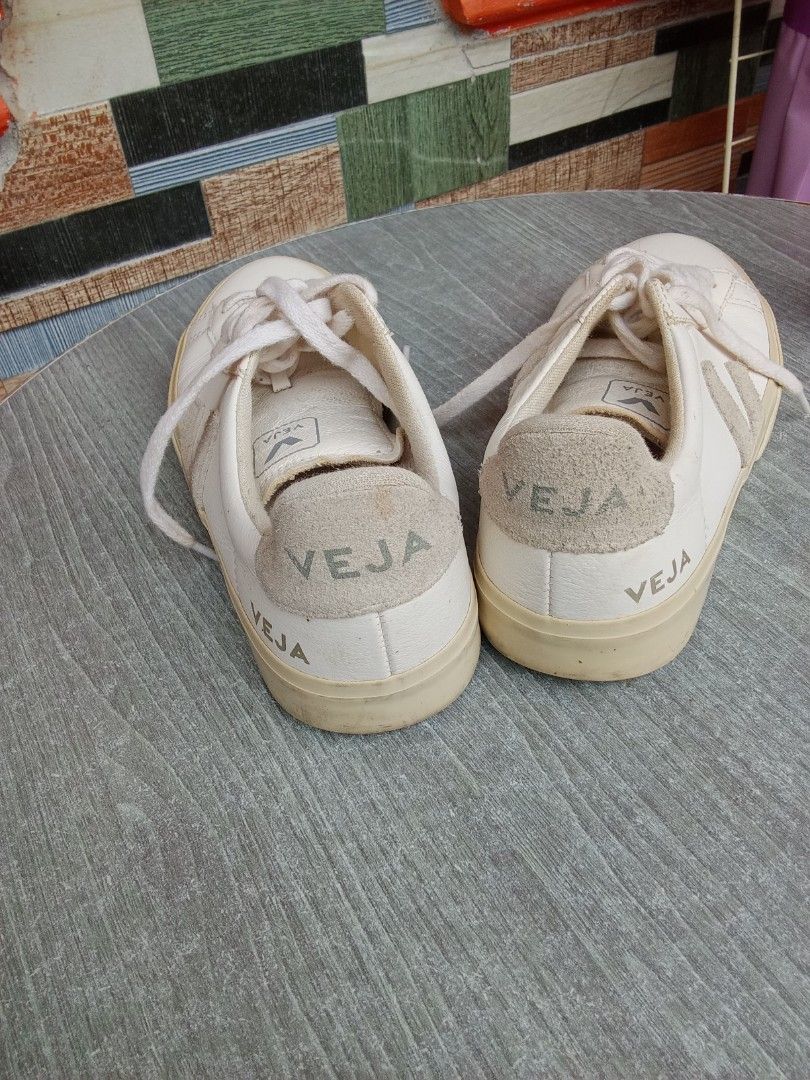 Veja Campo Sneakers White Leather (Category: Sneakers) located in Bacoor. Submitted by aileen678s75866 (Listing ID 1462045090, Image 3). Description: - White Veja Campo sneakers - Genuine leather upper with suede accents - Classic lace-up closure - Iconic Veja logo on side and heel - Light cream colored soles - Ideal for casual everyday outfits.