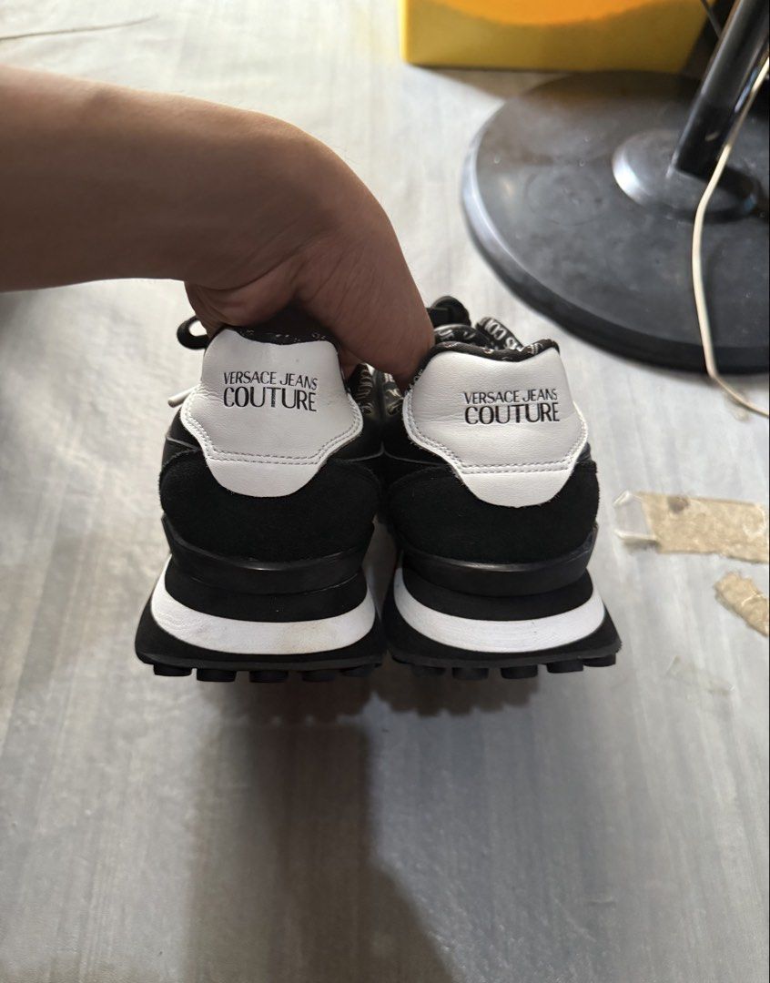 Versace Jeans Couture Spyke Sneakers (Category: Sneakers & Footwear) located in Cagayan de Oro. Submitted by twice.but.nice.blackmarket (Listing ID 1462088836, Image 3). Description: Vërsäcë Jëäns Cöüturë Spykë sneakers Excellent condition Size : 9.5 US / 44 EU / 8.5 UK / 29.3 CM / 290(2.0) CHN Flawless as new tignan meron lang dinikit na sa left pair pero di naman noticeable masyado. tignan nyu nalang sa last photo na upload..