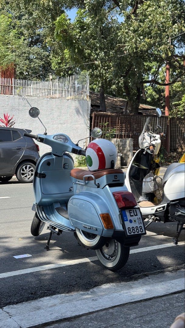 Vespa PK 125 Automatica (Category: Motorbikes for Sale) located in Quezon City. Submitted by ishan.u (Listing ID 1462137901, Image 2). Description: Selling my personal scoot Vintage but automatic! Vespa PK 125 Automatica 1984/1985 year model Clean papers Under my name Collector’s item! Good running condition Meticulously restored Location: QC.