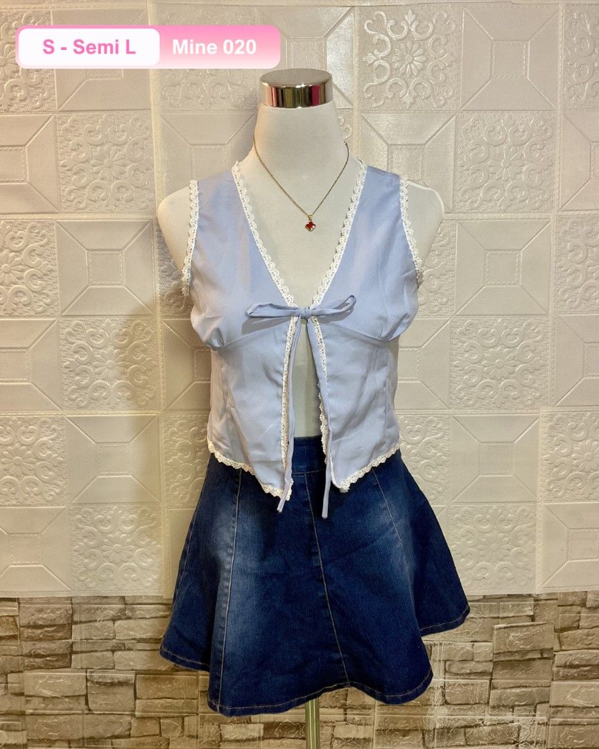Vest Top (Category: Sleeveless) located in Rizal. Submitted by ahristyles26 (Listing ID 1462117125, Image 2). Description: BRADNEW - ₱110 EACH SMALL- SEMI LARGE.