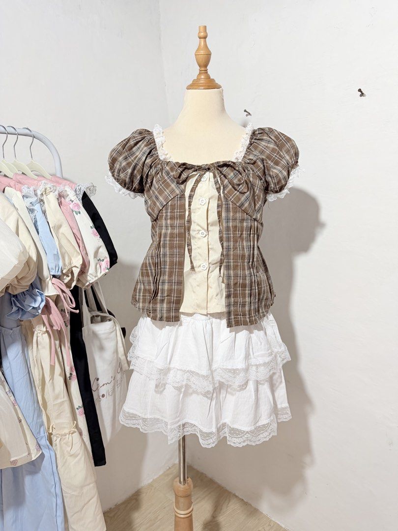 Vietnam Blouse (Category: Blouses) located in Manila. Submitted by micahgn_.943 (Listing ID 1462166996, Image 1). Description: .