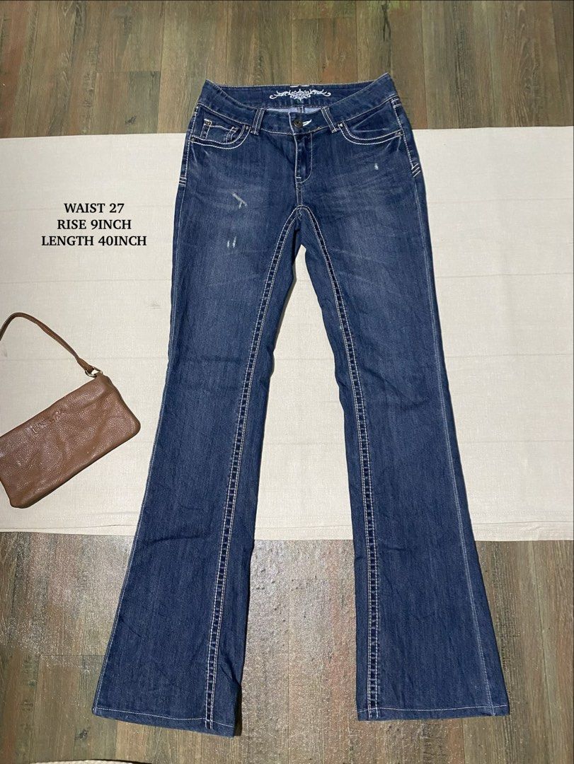 Vintage brappers low rise flared jeans (Category: Jeans) located in Malaybalay. Submitted by thriftfindsbyshei (Listing ID 1462105919, Image 2). Description: Accepting higher offers.