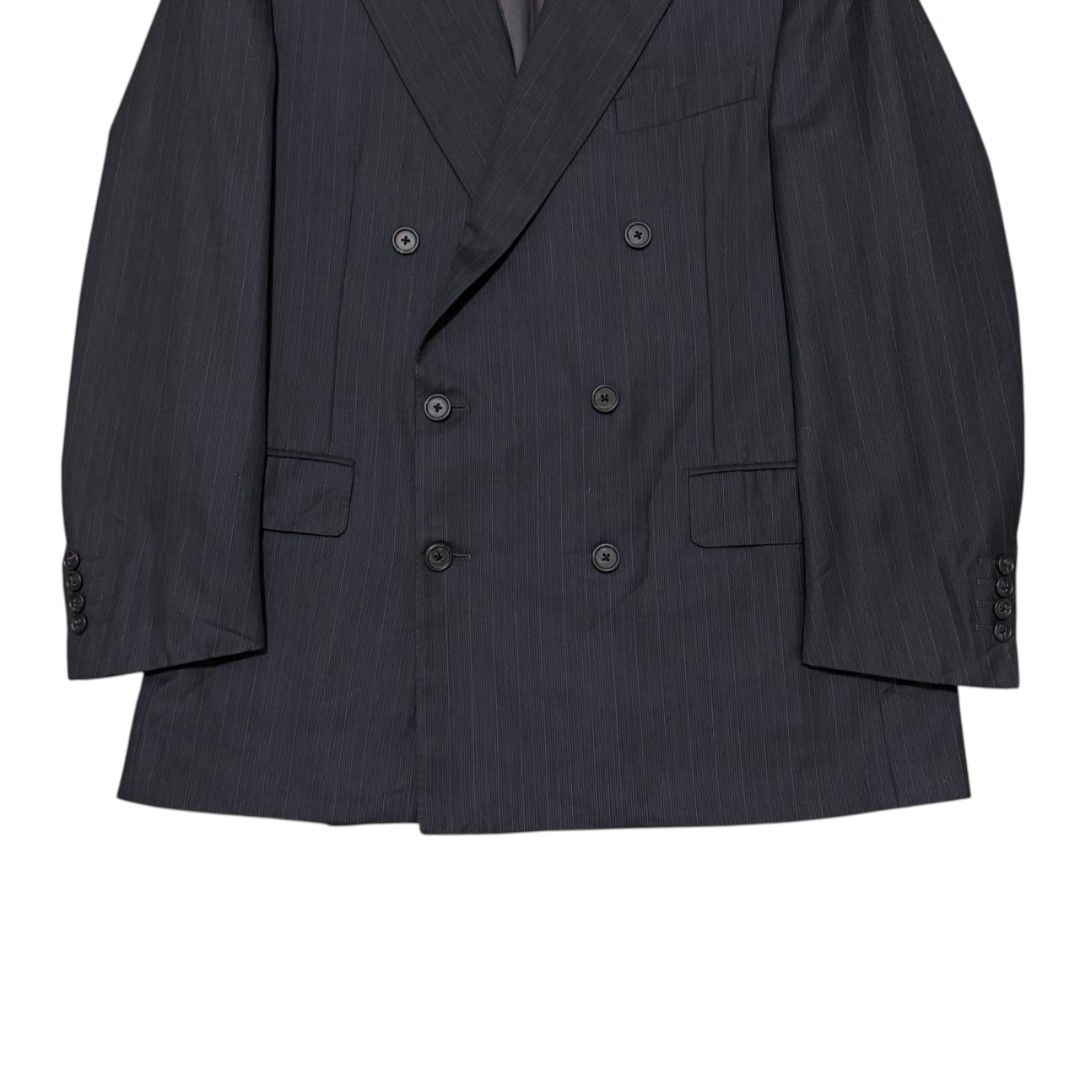 VINTAGE CORNELIANI PEAK LAPEL DOUBLE BREASTED WOOL SILK BLAZER COAT JACKET (Category: Coats, Jackets and Outerwear) located in Dinalupihan. Submitted by aizzeestuffs (Listing ID 1462201828, Image 3). Description: Length:31" Width:21.5" Shoulder:19" Sleeves:25" Color may vary due to lighting. Pm for more Details. Old Money Luxury Designer..
