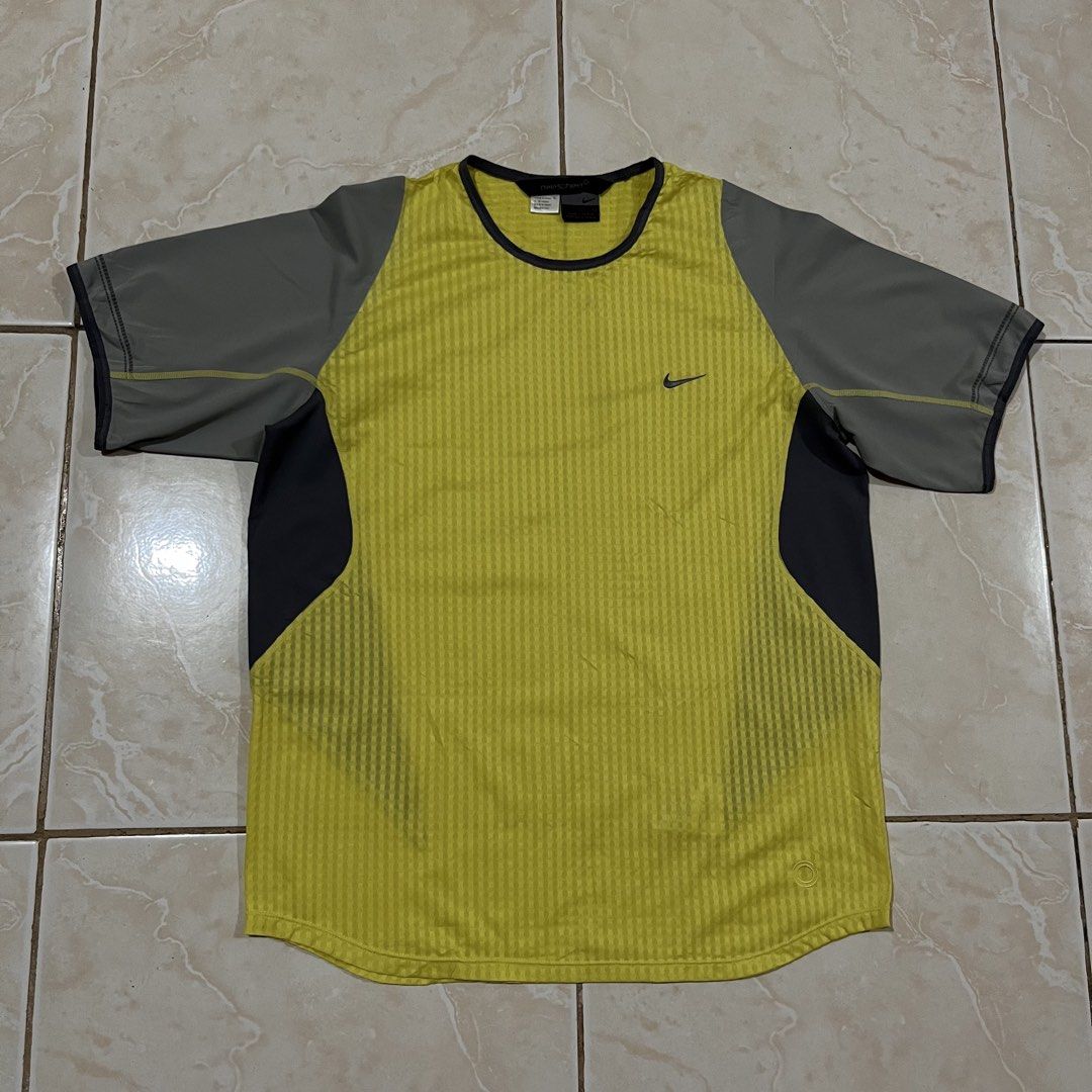 Vintage Nike Activewear (Category: Tshirts & Polo Shirts ) located in Alubijid. Submitted by rstylthrft (Listing ID 1462201937, Image 1). Description: .