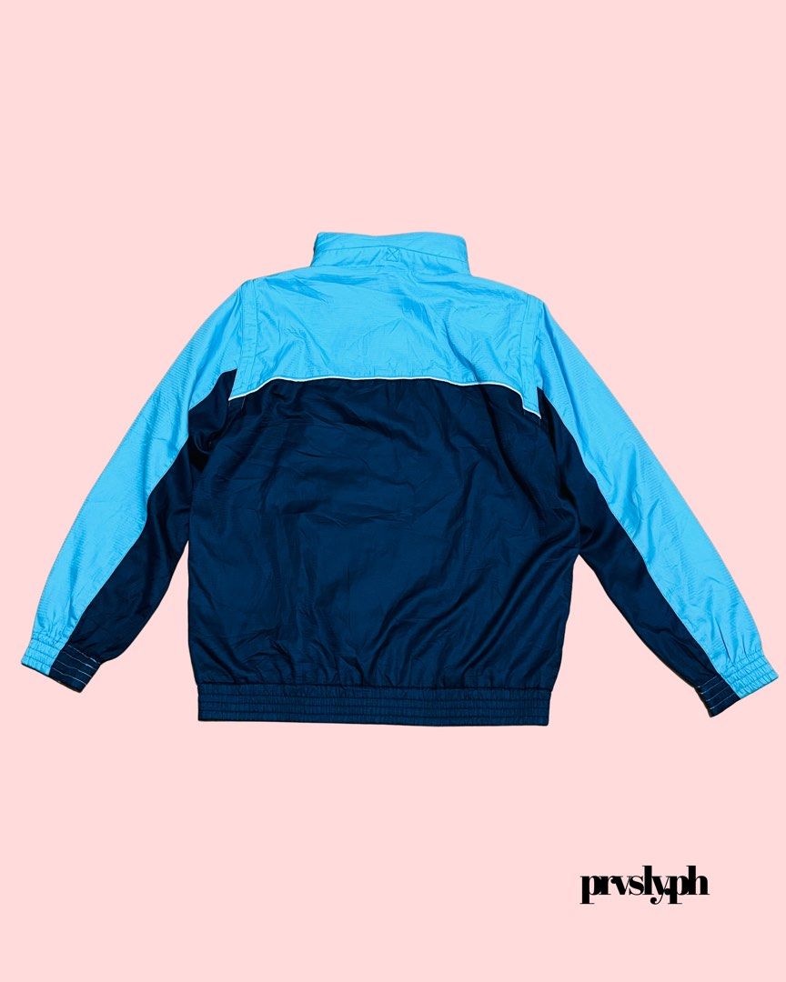 Vintage Nike Convertible Windbreaker Jacket (Category: Coats, Jackets and Outerwear) located in Castillejos. Submitted by prvsly.ph (Listing ID 1462046285, Image 2). Description: Vintage Nike Convertible Windbreaker Jacket - Blue/Navy * Authentic/Legit * Best Fit: Small * Width: 40 cm * Length: 58 cm * Color Rate: 10 * Like New Condition PRICE: ₱600.00 + SF 🧾 MOP: Cash/GCash/BDO 📦 We Ship Nationwide via J&T 📍Castillejos, Zambales .