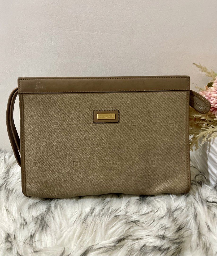 Vintage Pierre Balmain Clutch Bag (Category: Belt bags, Clutches and Pouches) located in Teresa. Submitted by savvyonbranded (Listing ID 1462147695, Image 1). Description: 7.5 x 11 x 3 inches Slightly Powdery on interior lining.