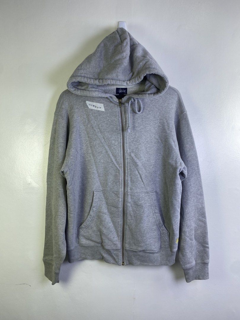 Vintage Stussy Zip Up (Category: Coats, Jackets and Outerwear) located in Manila. Submitted by declutterpromax (Listing ID 1462079931, Image 1). Description: .