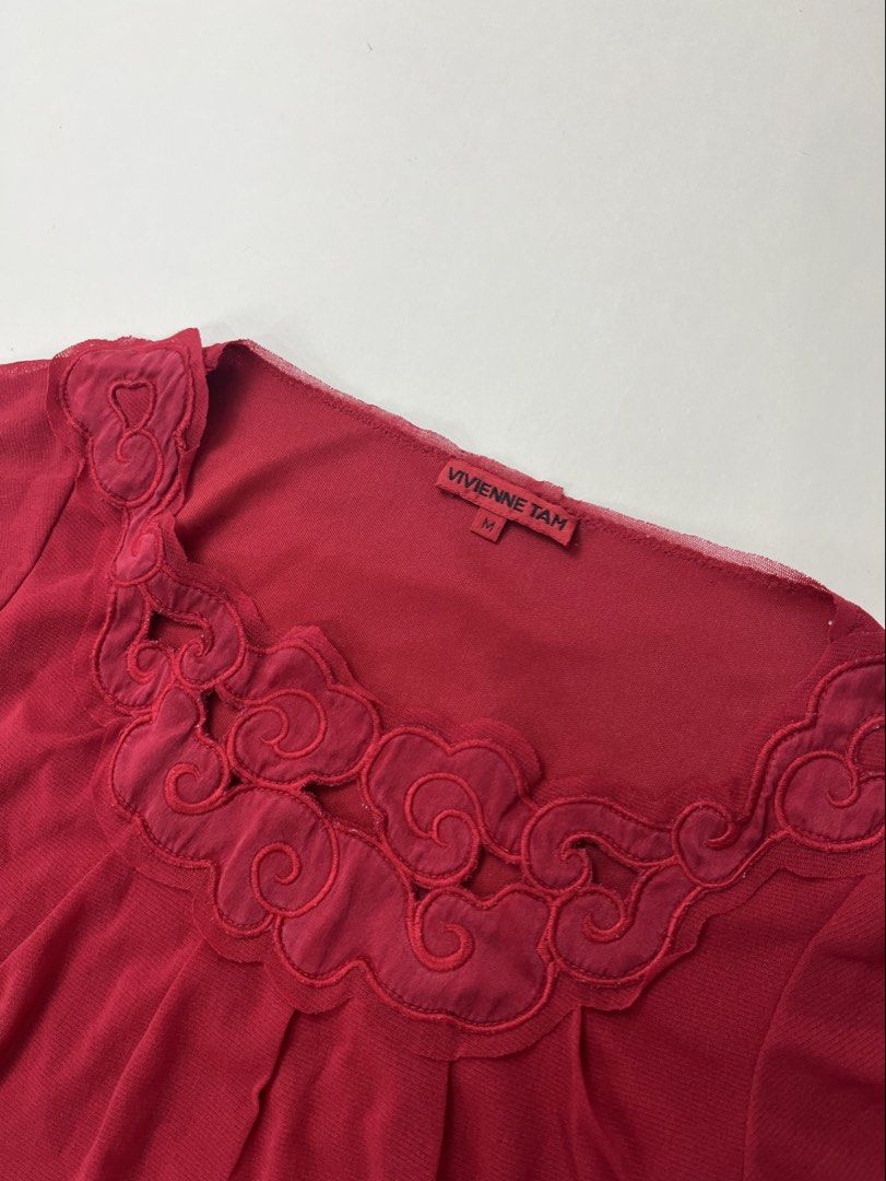 Vivienne Tam (Category: Luxury Apparel) located in Makati City. Submitted by ufcknwthbst (Listing ID 1462077711, Image 3). Description: 17 inch width 25 inch length 9.5/10 condition No issue.